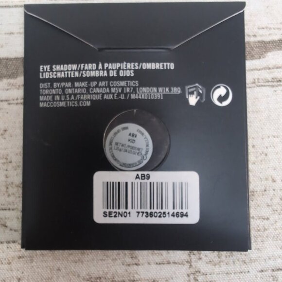 MAC Cosmetics Eye Shadow Pro Palette Refill Pan Shade AB9 Kid - Picture 2 of 3